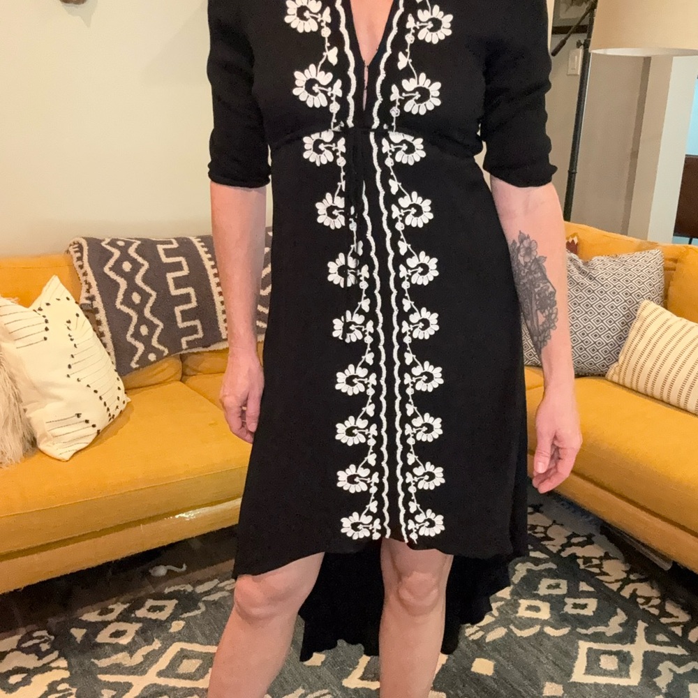 Chic Black Dress with White Embroidery